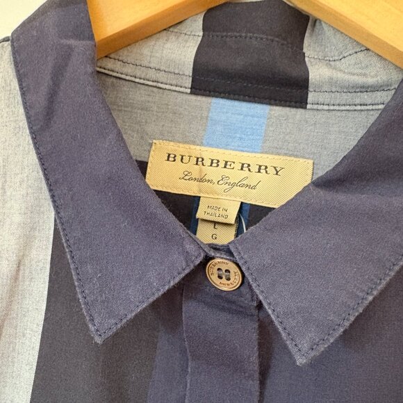 Burberry London Nova Check Blow Out Button Up - Picture 3 of 7